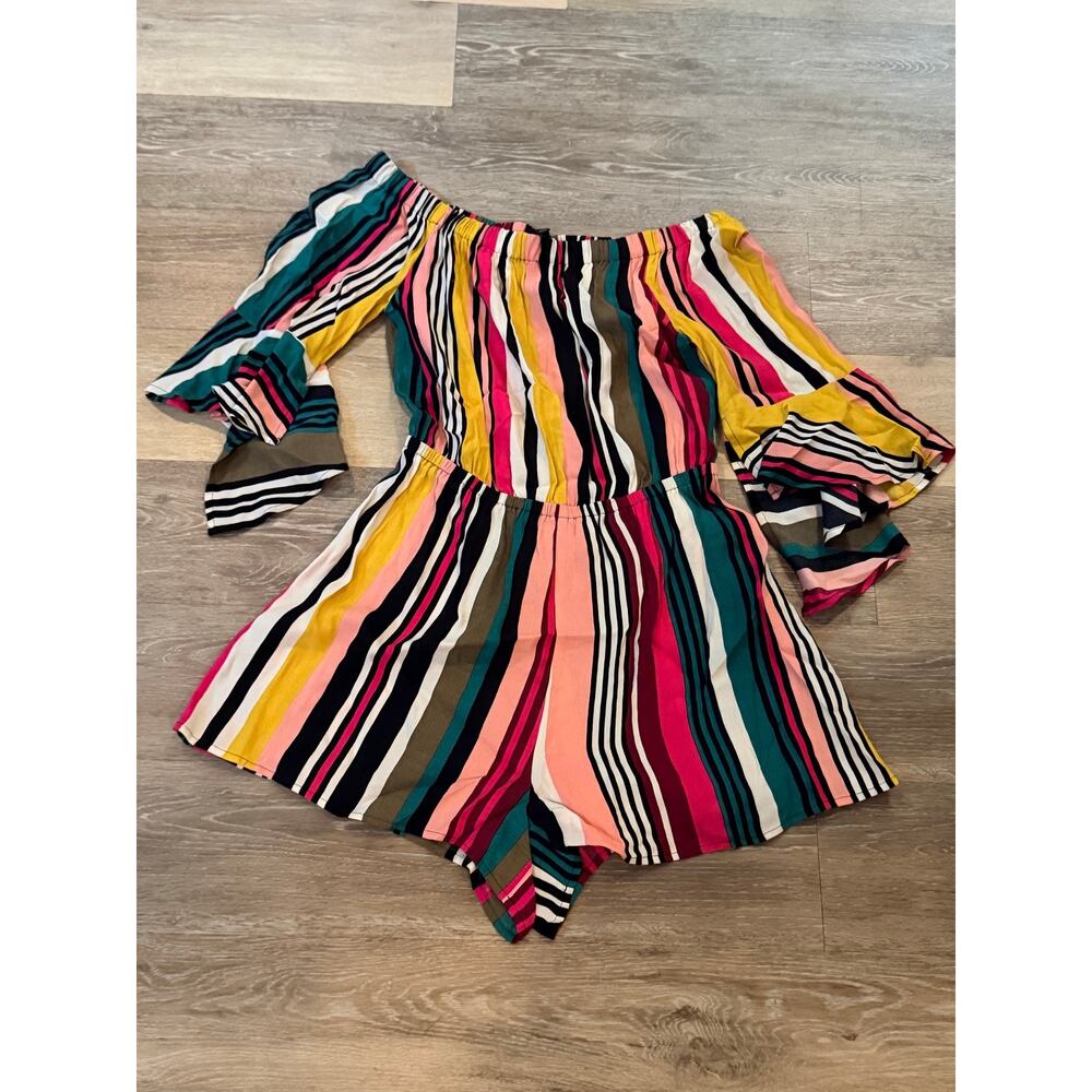 Express Multi Colored 3/4 sleeve Romper Size Small